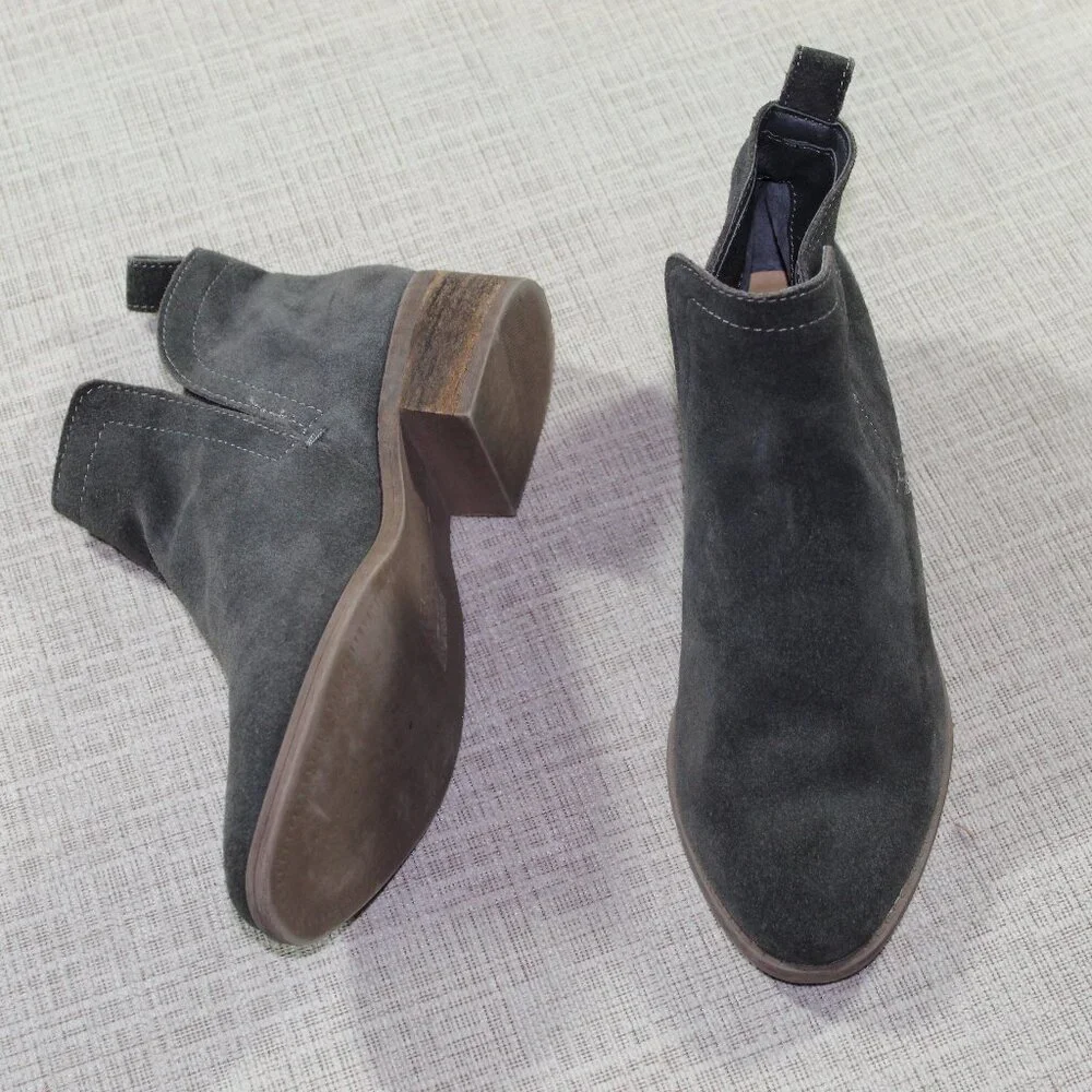 Dolce Vita Size 7.5 Tivon Ankle Boots Suede Uppers Charcoal Grey Split Sides